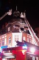 Feuer 3 Dachstuhlbrand Koeln Muelheim Gluecksburgstr P196